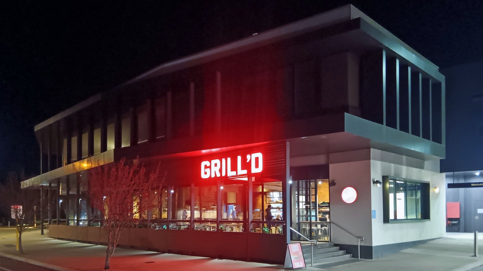 Grill'd Workers Killed the 'Buns' Ad. The Apology Never Came.